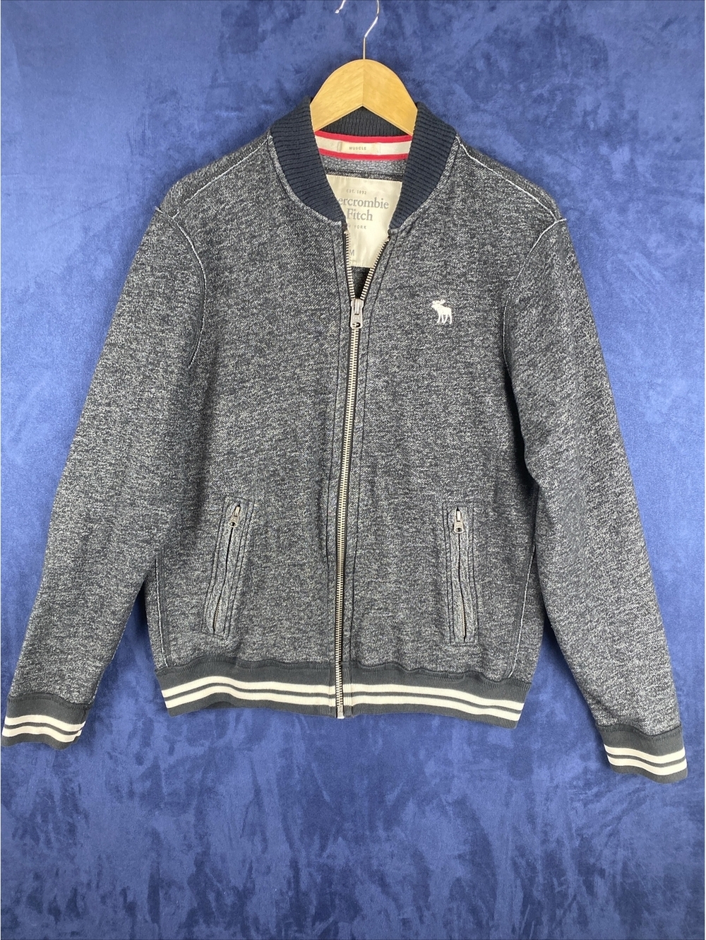 Abercrombie And Finch Muscle Men’s Med Full Zip Heathered Gray Sweater